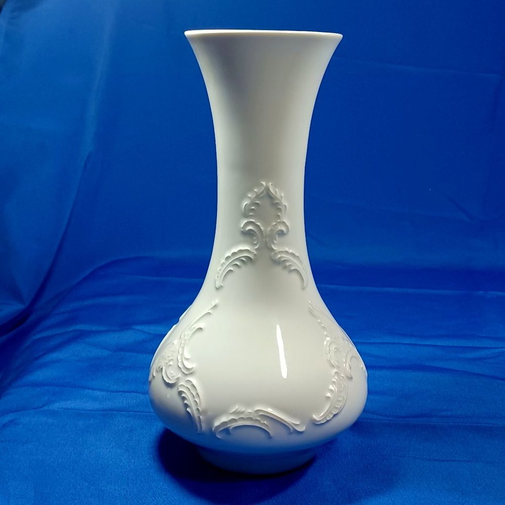 Elegant KPM Bavaria Germany 12 Inch White Porcelain Embossed Vase Excellent
